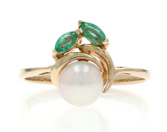 Yellow Gold Pearl Emerald Ring - 14k .20ctw Leaves