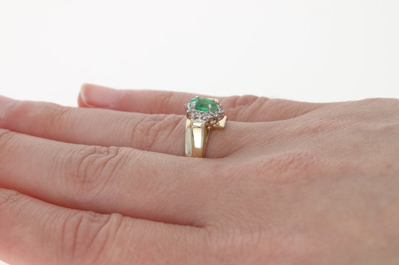 10k Gold Cathedral Bypass Marquise Brilliant .33ctw Emerald /& Diamond Halo Ring