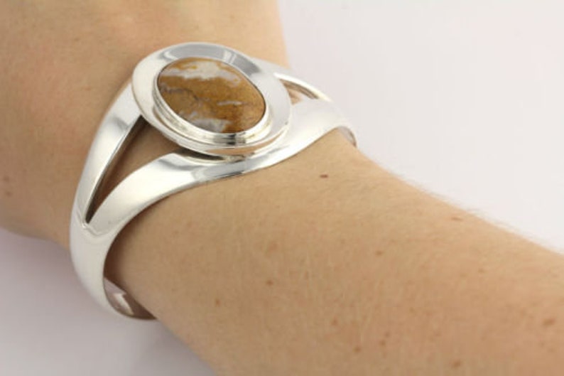 Oval Cabochon Cut Agate Bracelet 6 34 Sterling Sierra Signed Cuff Mexico