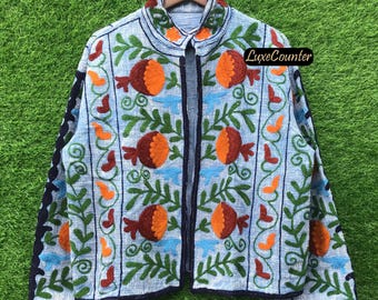 Bestickte Suzani Baumwolljacke, Boho Kurzmantel, handgenähte Kantha-Arbeit