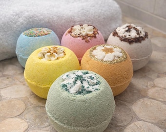 Muttertags-Geschenkset – 6 handgefertigte Badebomben – Geschenk für Frauen & Wellness – Naïade – Versand innerhalb von 24 Stunden