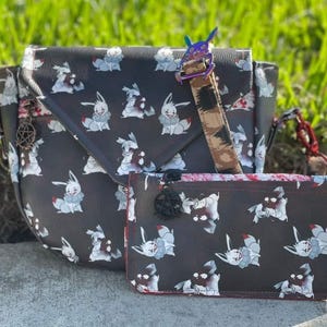 Cartera con diseño de Pikachu Horror
