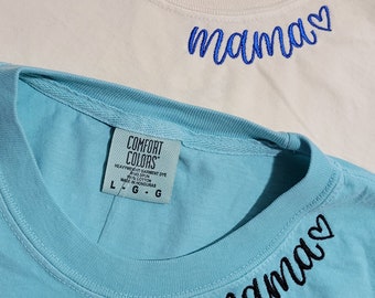 Camiseta de mamá bordada a máquina en cuello de camisa