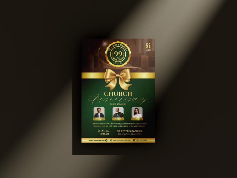 Pu&ograve; includere: Un volantino per l'anniversario della chiesa con uno schema di colori verde scuro e oro. Il volantino presenta un fiocco dorato, il testo "CHURCH ANNIVERSARY" e le immagini di tre oratori ospiti. La data &egrave; il 21 gennaio.
