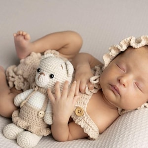 Baby girl romper, baby girl crochet romper, newborn girl outfit, knitted newborn outfit, knit baby girl romper, coming home outfit
