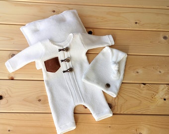 Newborn romper and hat set, newborn boy romper, newborn romper, newborn boy photo prop set, boy photo props, romper with buttons, boy props