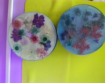 Handgemachte Untersetzer aus Resin