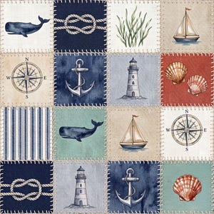 Op de afbeelding: Een patchwork stofontwerp met zestien vierkante panelen met nautische illustraties, waaronder walvissen, zeilboten, ankers, vuurtorens, kompasrozen, schelpen, touwknopen en blauwe strepen, allemaal verbonden door zichtbare witte stiksels.