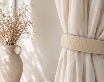 Decorative handcrafted ceramic curtain tieback with crocodile print - stoneware wall tieback, choice of colors - handmade in France