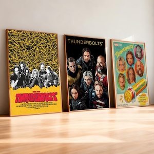 Peut inclure: Trois affiches de film encadrées pour Thunderbolts de Marvel Studios. L'affiche de gauche présente un fond jaune avec des douilles et les acteurs. L'affiche centrale montre les acteurs sur fond noir. L'affiche de droite affiche des portraits.