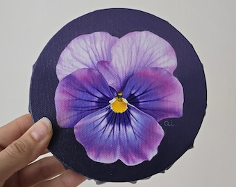 オリジナル油絵：新聞紙に描いた紫色のパンジーの花のアート - 6x6