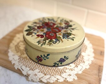 Vintage Floral Tin Box | Cottagecore Sewing Notions Storage