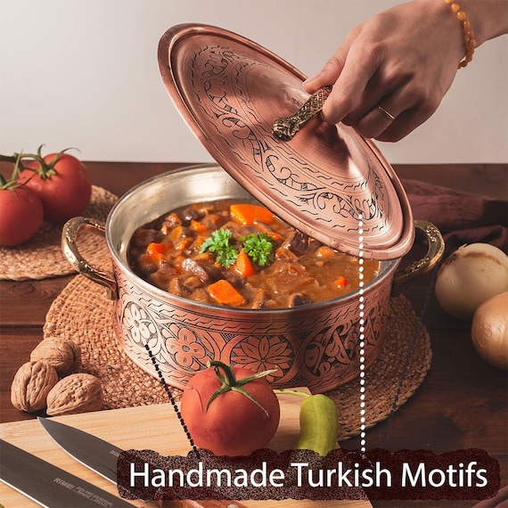 Gehämmerter Kupfertopf mit Deckel: Türkisches Kochgeschirr