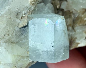 アクアマリン結晶標本：パキスタン産65g鉱物コレクション - Etsy 日本