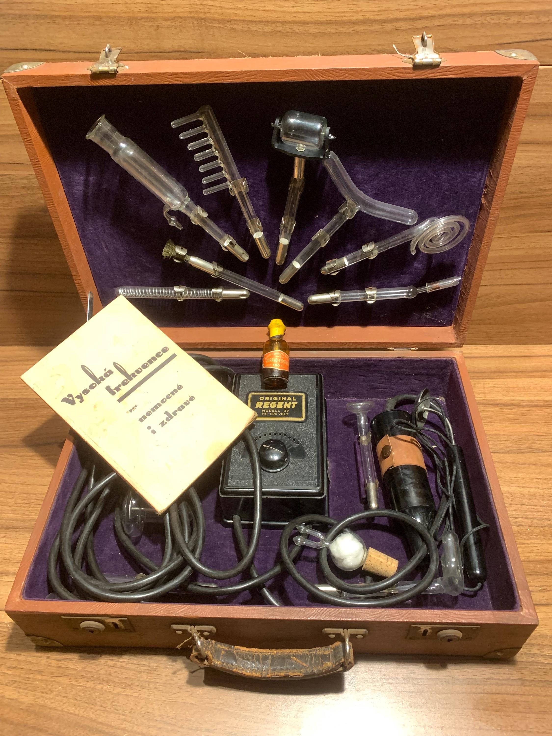 Antique Regent Violet Ray Device, 1930s German High Frequency Set, 12 ...