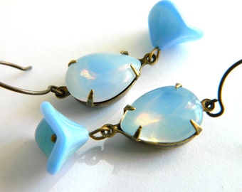 Blue Opal Earrings, Blue Sabrina Glass, Periwinkle Blue, Flower Earrings, Retro, Shabby Chic, Spring Earrings, Retro Jewelry, Vintage Blue