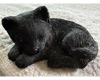 Vintage Sandicast Sleeping Black Cat Approx 1.0x2.50" USA Stamped Brue