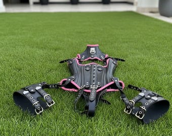 Corsetto overbust in vera pelle: stecche in acciaio, allacciatura frontale