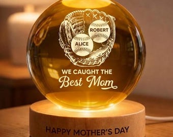 Lámpara de noche personalizada para mamás beisboleras, regalo personalizado para mamás deportistas, lámpara de bola de cristal "Hemos atrapado a la mejor mamá", regalo del Día de la Madre de parte de los niños.