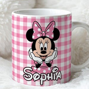 Personalized Minnie Mouse Gingham Mug, Custom Name Pink Bow Mouse Gingham Mug, Custom Disney Vacay Coffee Cup, WDW Trip Gift imagen 3