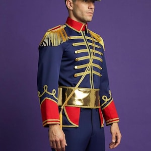 Traje profesional de director de banda / Chaqueta de soldado cascanueces para hombre / Uniforme militar de desfile con flecos dorados / Chaqueta + sombrero