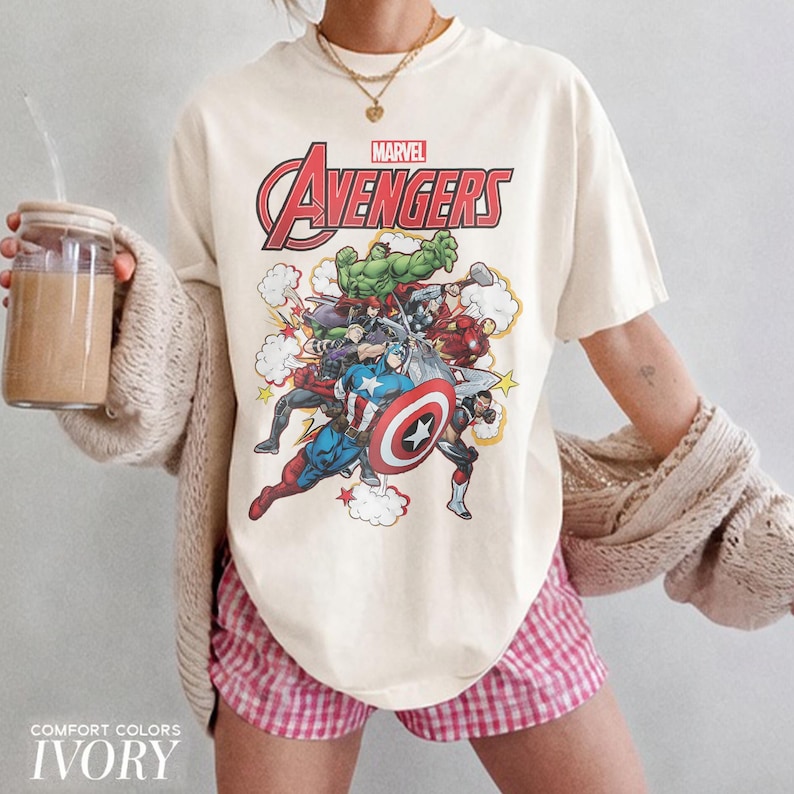 Maglietta di gruppo con i personaggi degli Avengers della Marvel, maglietta per una gita in famiglia a Disneyland, maglietta dell'universo Marvel Studios, maglietta di Captain America e Iron Man immagine 1