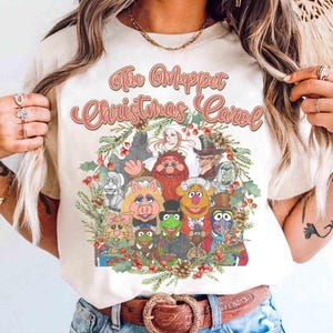 Retro Disney The Muppet Christmas Carol  T-Shirt , Muppet Christmas Wreath Tee, Kermit The Frog Rizzo Gonzo, Disneyland Christmas T-shirt