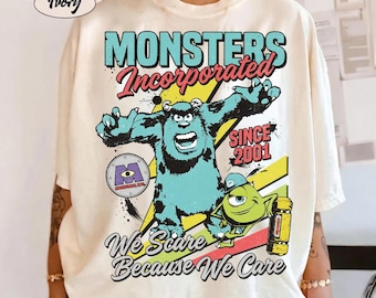 Camiseta Comfort Colors Monsters Incorporated Desde 2001 Asustamos Porque Nos Importa, Camiseta Disney Sulley & Mike Monster Inc, Monsters University
