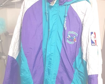 Vintage 1990s Charlotte Hornets NBA Apex One Logo Athletic Puffer