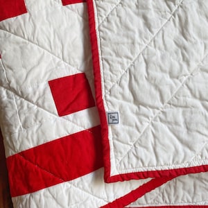 Red and White Quilt / Irish Chain Quilts for Sale // Queen Quilt, Baby Quilt, Crib Quilt, Throw Quilt, Twin Quilt image 6