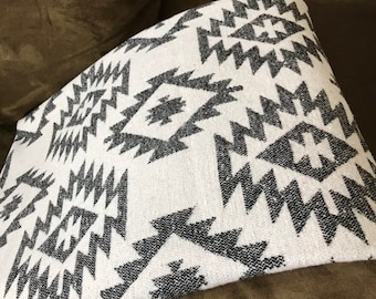 Wool Blend Blanket Throw In White With Dark Grey Southwest Print