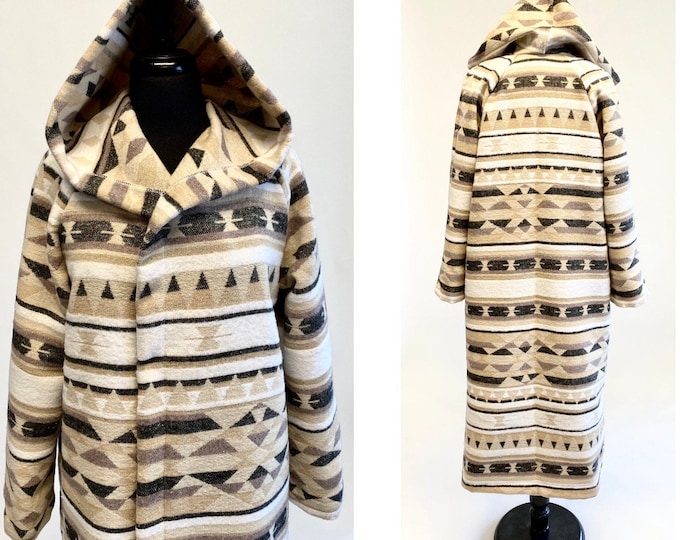 Long Cardigan Coat With Hood And Pockets In Cream Tones - Sicamous