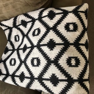 Wool Blend Southwest Style Blanket In Off White/Ecru With Black Diamond Print