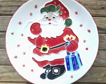 Handmade Santa Claus Ceramic Plate: Holiday Decor with Free Display Stand