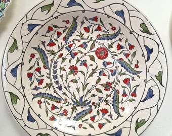 Handmade Large Turkish Çini / Iznik Ceramic Wall Plate – Hanger & Stand Included | 42 cm (16.5”) | Original Floral Design