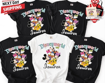 Comfort Colors-familie Disneyworld-shirts, Mickey & Friends Castle-T-shirt · Custom Disney Vacation 2026-shirt