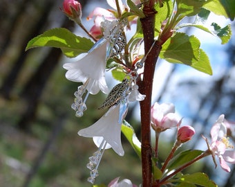 White flower earrings, snowdrop elf earrings, fairytale snow white jewelry, angelic bridal elven earrings, forest fairy cottagecore earrings