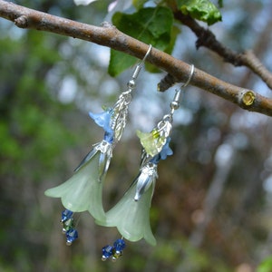 Blue green flower fairy earrings with crystals, cottagecore green witch, blue and green crystal earrings, fairycore elven flower jewelry
