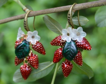 Strawberry earrings, forest fruit jewelry, mori girl, green witch earrings, cute gardener gift, wild strawberries, summer fruits jewelry