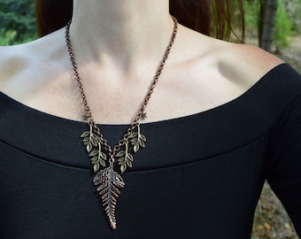 Fern necklace, copper leaf pendant, botannical jewelry, forestcore fern pendant with leaves, bracken fall forest jewelry, witchy necklace