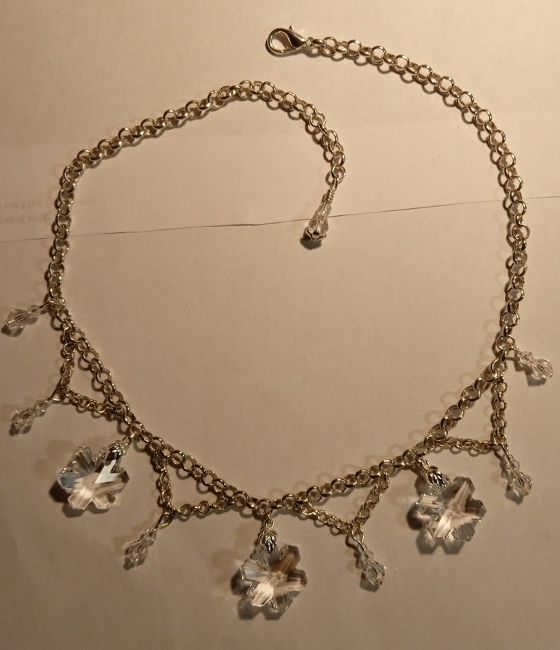 Boucles d'oreilles flocon du neige cristal blanc, bijoux hiver féerique, Reine du Glace, cadeau pour Noël, bijoux elfiques, blanche-neige image 8