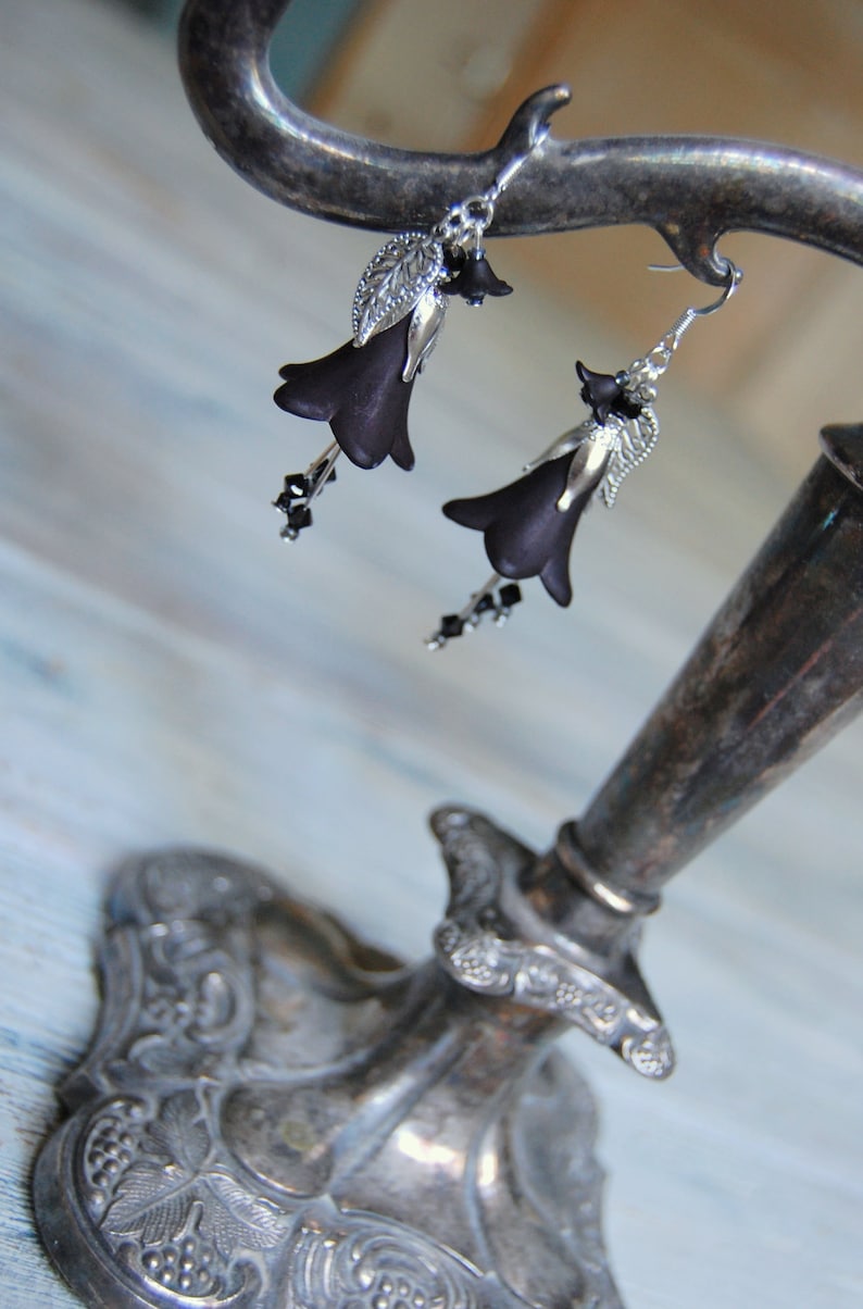 Pendientes de flores negras góticas, pendientes negros boho de bruja, joyas de hadas victorianas, pendientes de vampiros góticos, joyas de brujas mori kei strega oscuras imagen 2