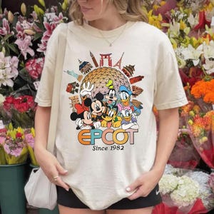 Disney Epcot World Png, Mickey & Friends 1982 Png, Mickey Mouse, Minnie e Mickey Disneyland Family Trip, Disney Matching Digital Download immagine 8