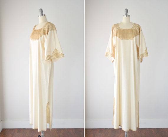 Beige Kaftan Sm Med / Embroidered Kaftan / Full Le