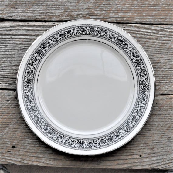 Noritake Prelude, Dinner Plate, Black and White, Wedding Dinner