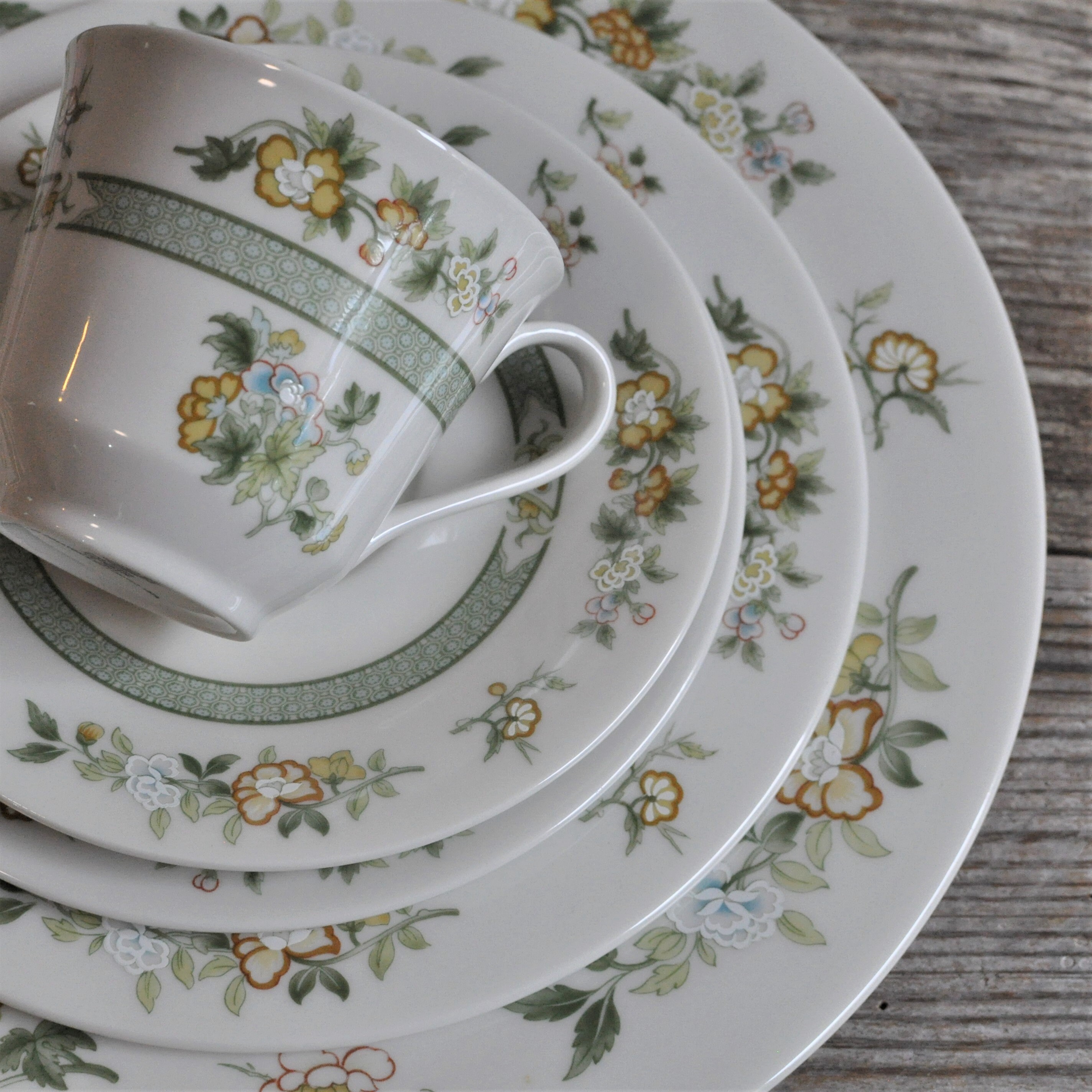 優れた品質 Royal Doulton Green Yellow Setting, Place Piece 5 Tonkin, テーブル用品