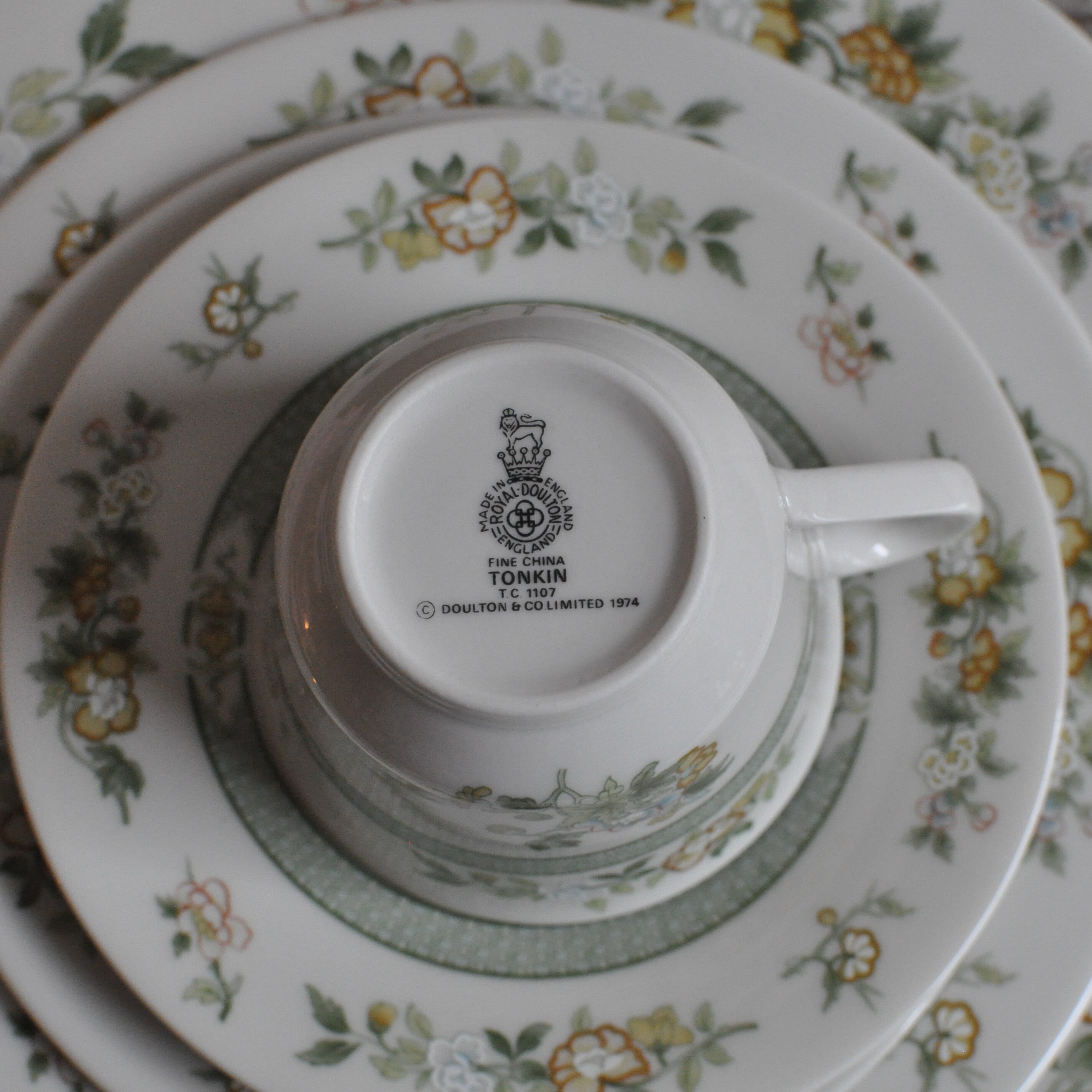 -DOULTON花柄陶器ナプキンリング 5個セット　シュガーポッド2個 Royal Doulton Tonkin Fine China 5 Piece Place Setting