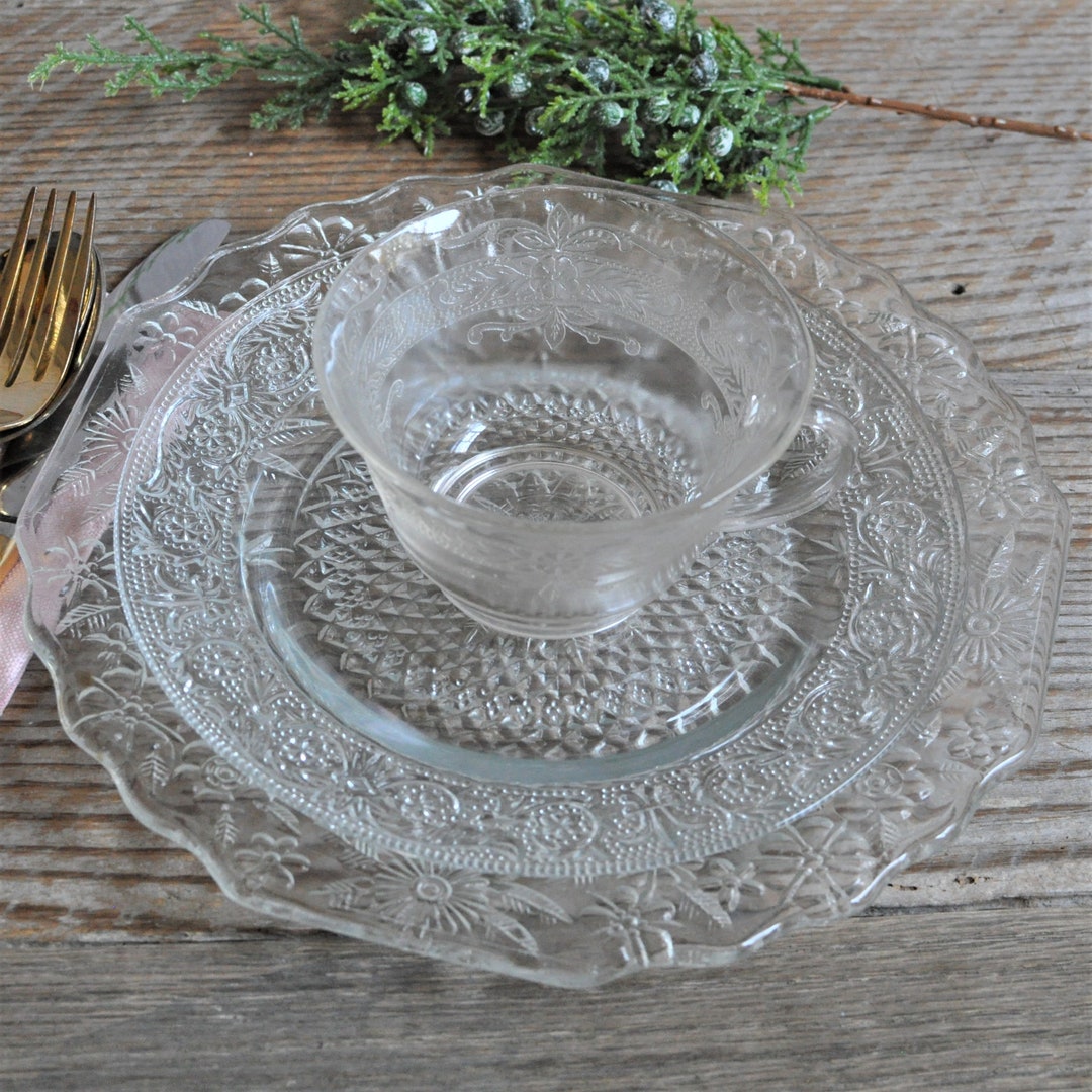 Clear Glass Luncheon Plate Set Pressed Glass Serving Plates Etsy