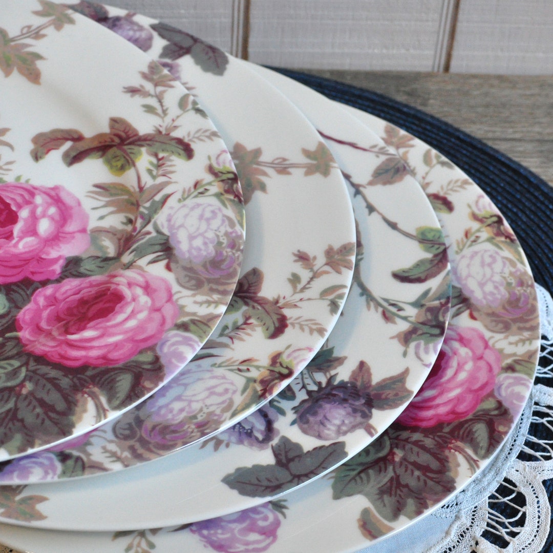 Set of 4 Victoria & Albert Museum Dinner Plates, Brampton Rose, Pink