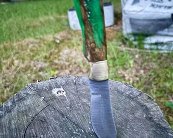 D2 Steel Skinner Knife – Glow Resin Wood Handle – Handmade Fixed Blade – Compact Hunting Knife – Brass Bolster – Custom EDC Knife